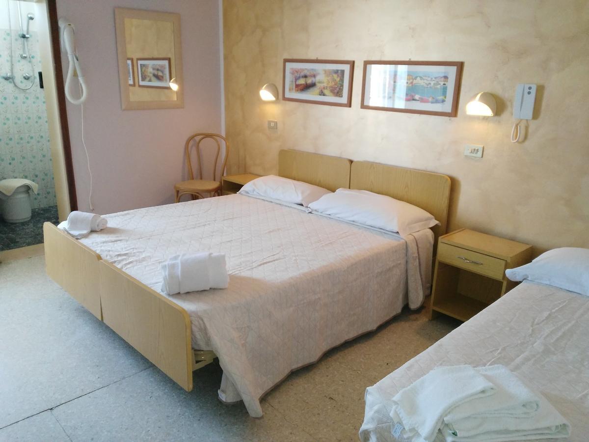 Hotel Marittimo Rimini Extérieur photo